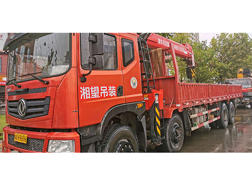 隨車吊出租-自卸吊出租-自備吊出租